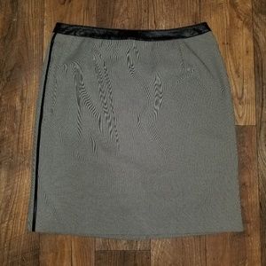 Sz 16 Norton McNaughton Faux Leather Mini Skirt